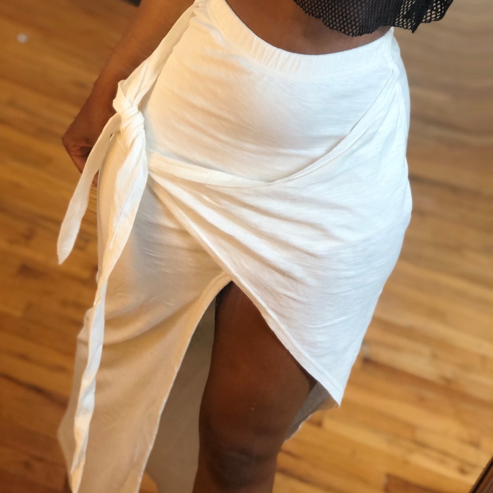 SABO SKIRT - Front tie high low all white skirt